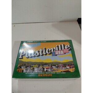 NIB Plasticville 45611 O Gauge Model Railroad Scenery School House Kit